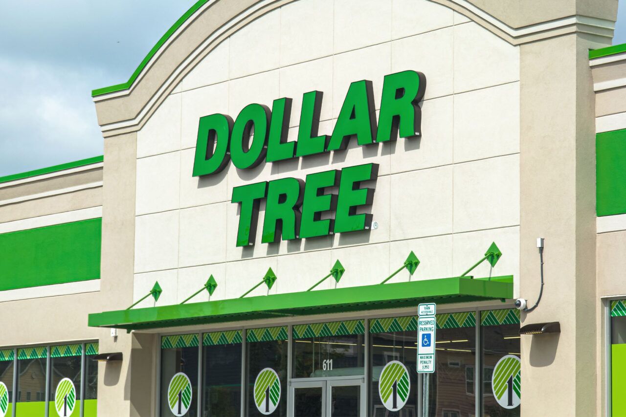 Tree Broad Dollar Tree Marks 40th Anniversary With Opening of 9,500th Store ...